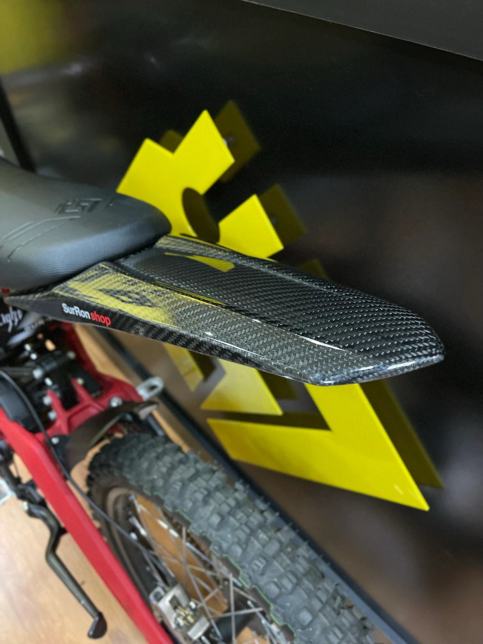 Carbon Extended Rear Fender - Image 15