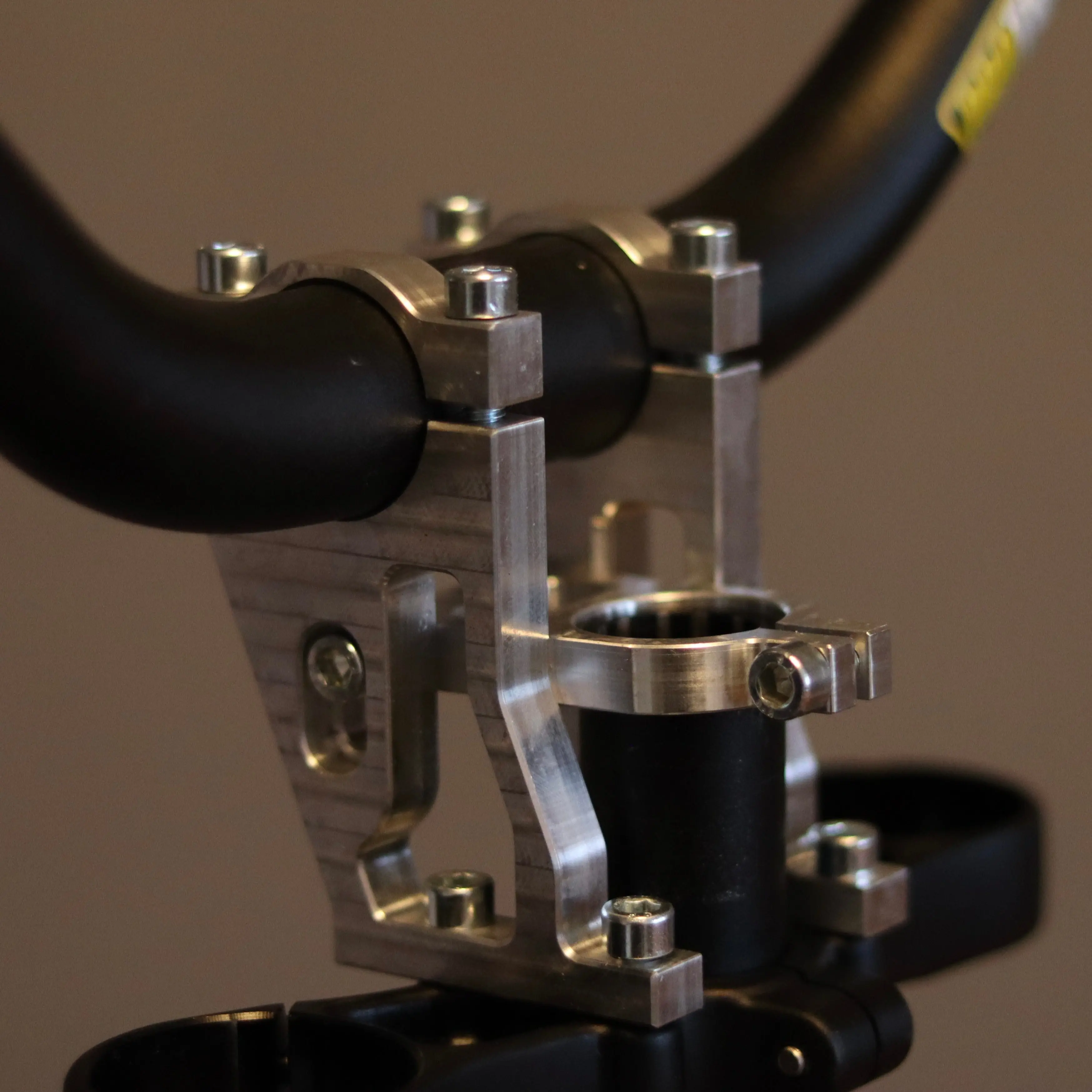 Handlebar Direct Mount With Lift - Image 4